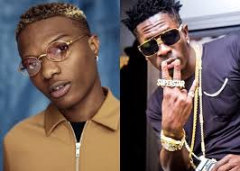 Starboy Wizkid sends his first message to Shatta Wale upon arrival at the airport (video)